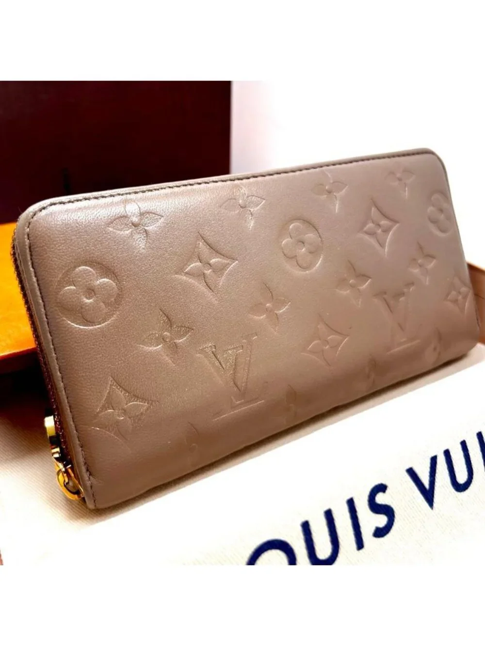 Louis Vuitton Zippy Wallet Embossed Leather